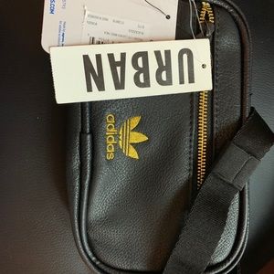 Adidas belt bag NWT